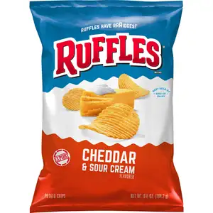 Cheddar & Sour Cream Flavoured Potato Chips - Ruffles