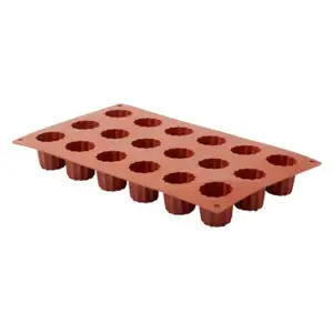 Mini Fluted Mold in Red Silicone - Crealys